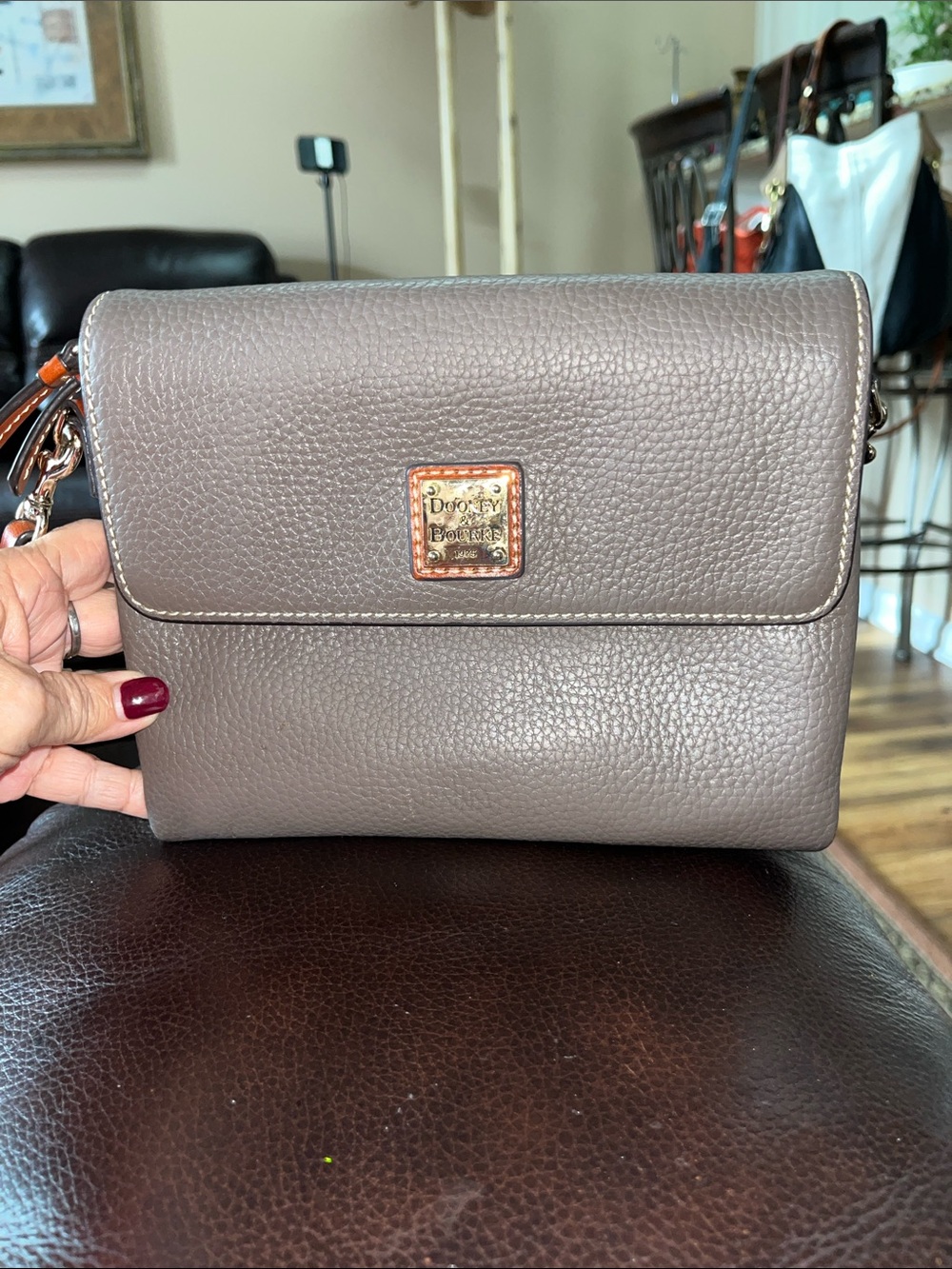 EUC Authentic Dooney&Bourke East West Flap Pebbled Leather shoulder Bag